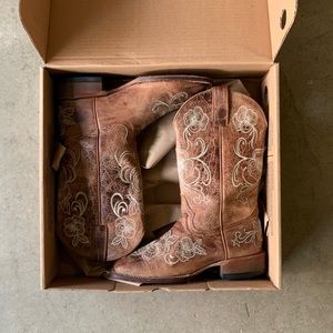 Shyanne - Poshmark